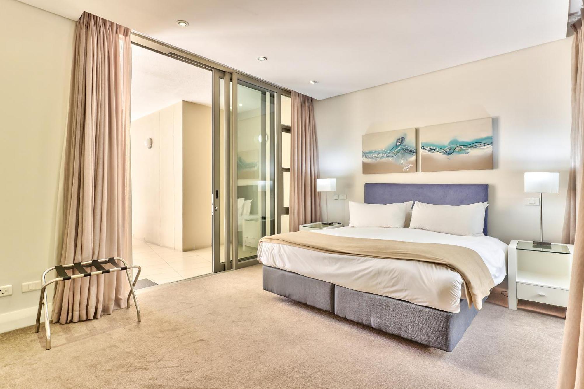 Lawhill Luxury Apartments - V & A Waterfront Cape Town Room photo