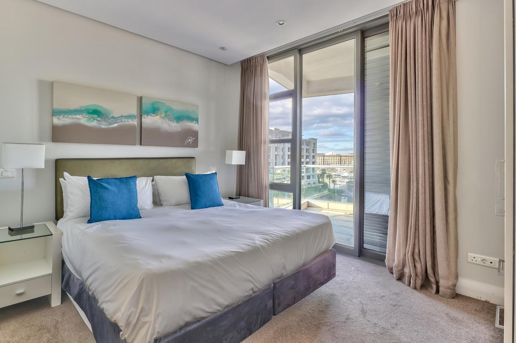 Lawhill Luxury Apartments - V & A Waterfront Cape Town Room photo