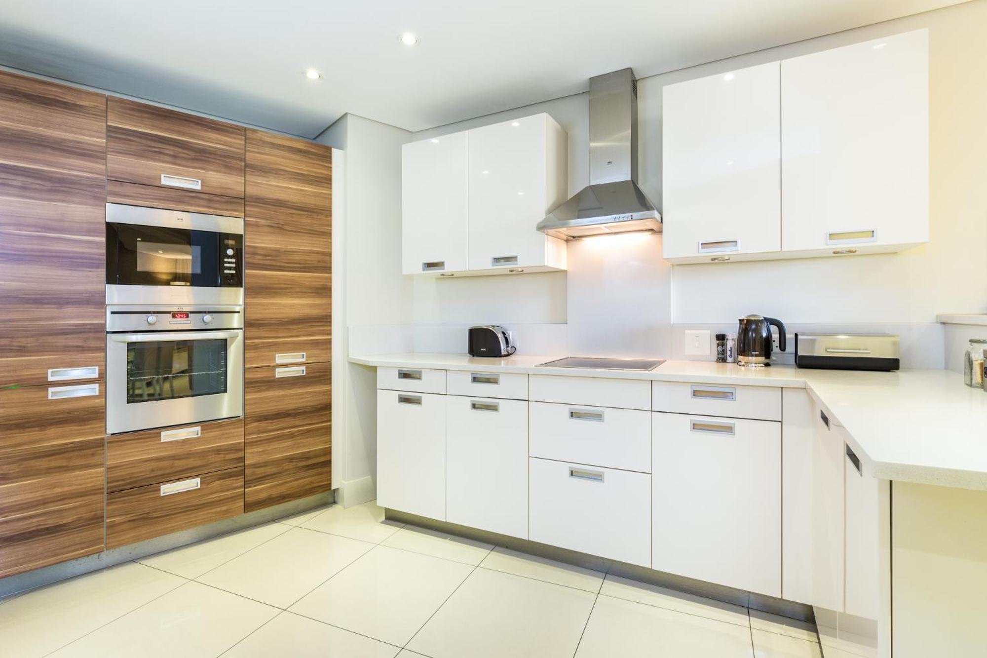 Lawhill Luxury Apartments - V & A Waterfront Cape Town Room photo